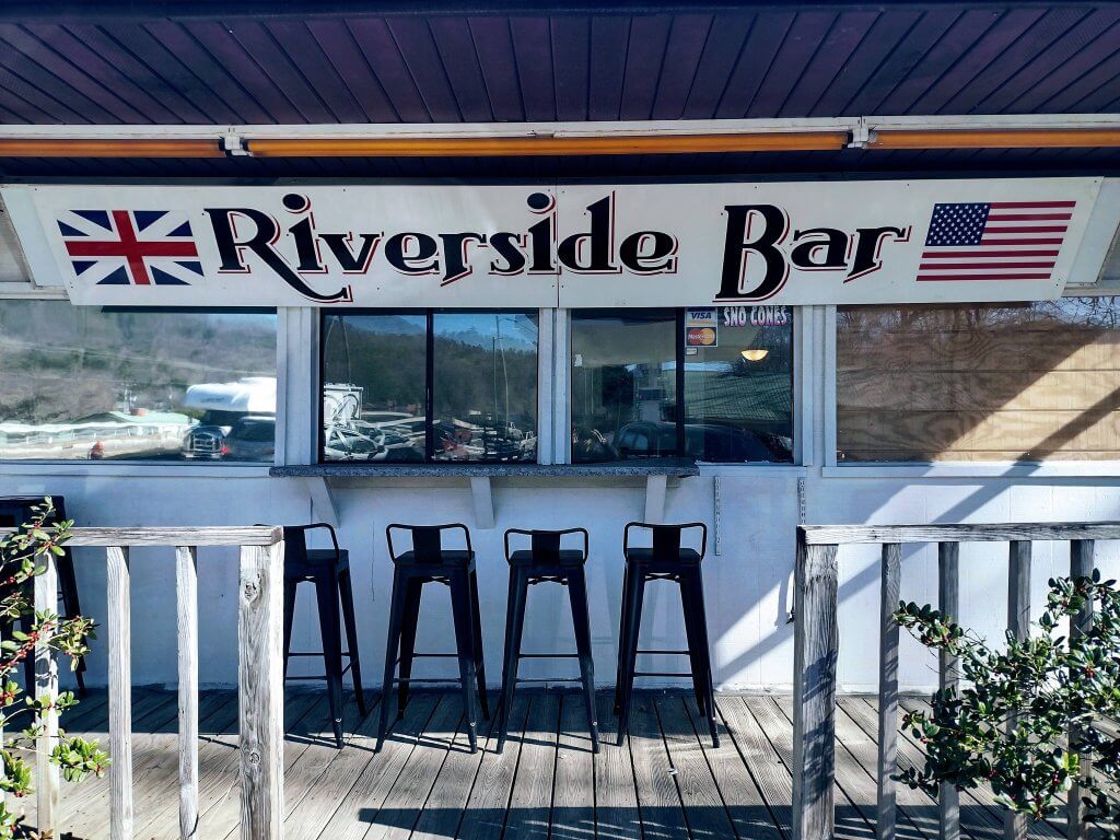 Riverside Bar