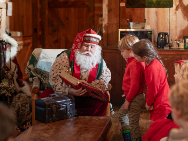 Brunch with Santa at Earthshine Lodge