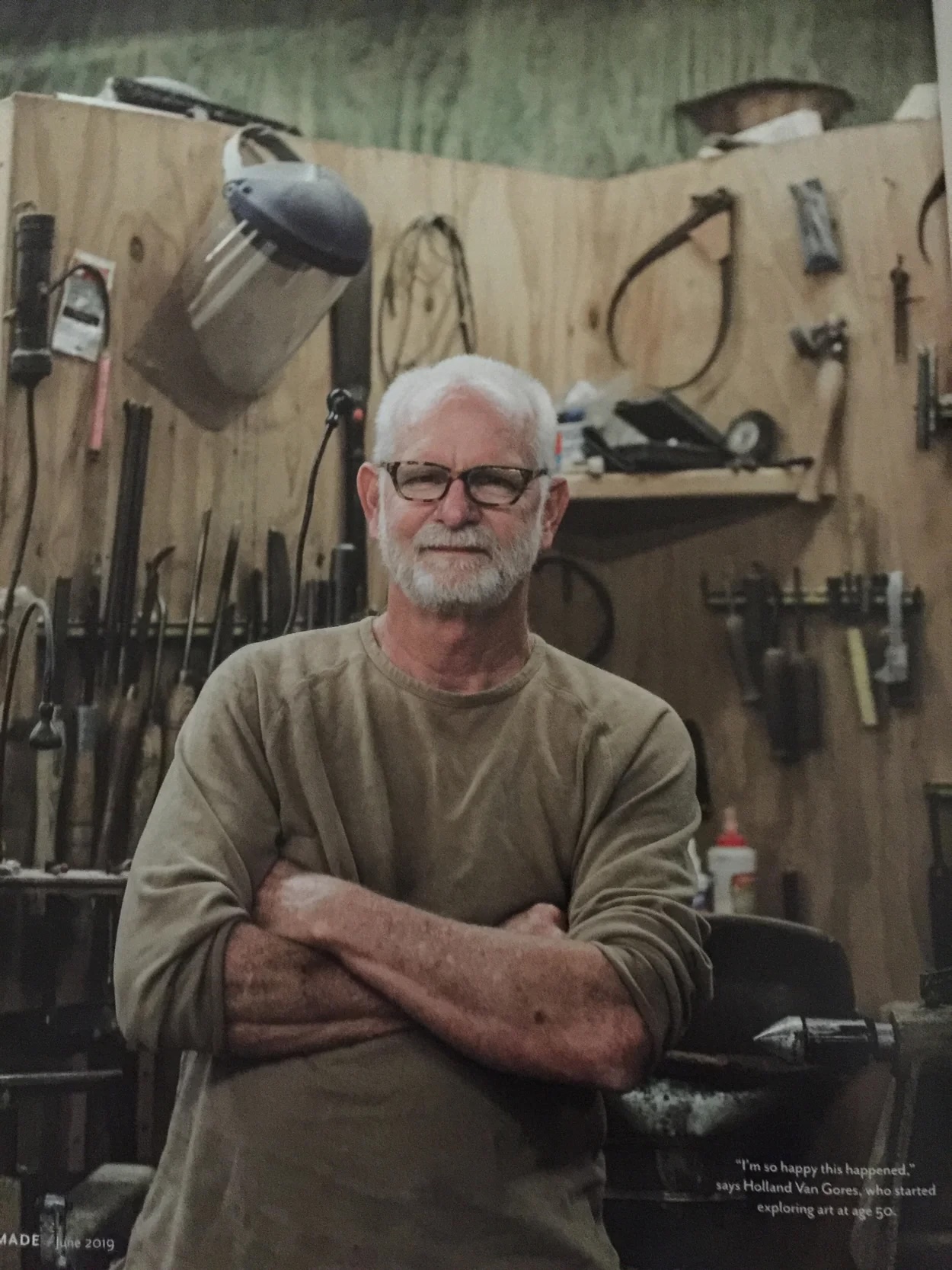 ENCOUNTERS WITH CREATIVES – HOLLAND VAN GORES, WOOD & MIXED MEDIA ARTIST
