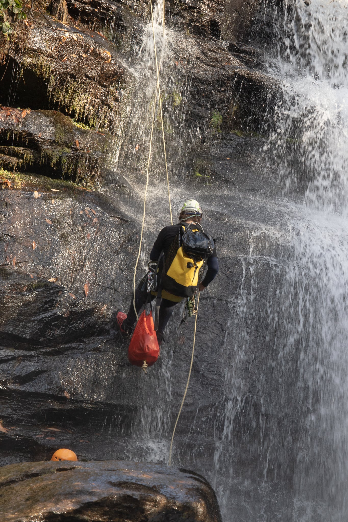 Advanced Waterfall Rappelling and Canyon Rescue Course 2 day
