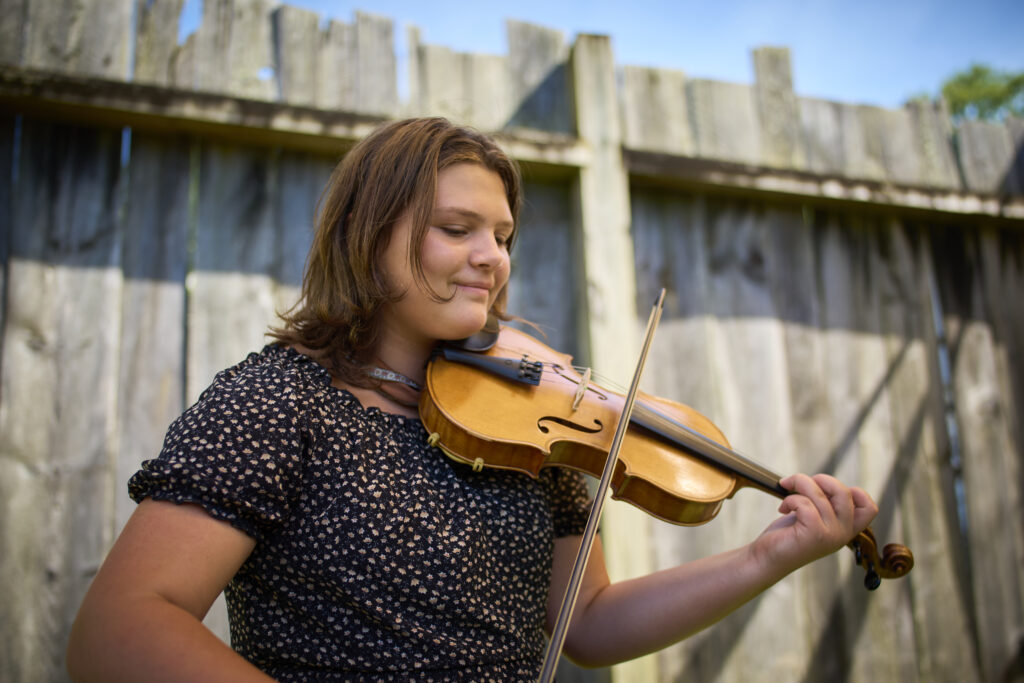 Owen Grooms Monday Music Series Presents: Haden Rhea and Potluck